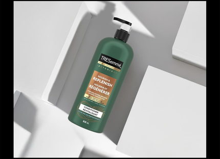 TRESemmé - Botanique Nourish & Replenish Conditioner | 828 mL