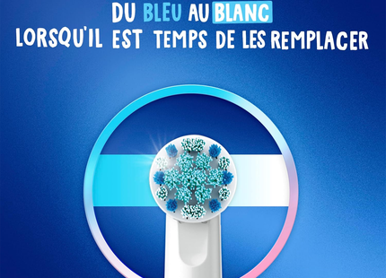 Oral-B - Kids Battery Powered Toothbrush with Colour Changing Bristles | Extra Soft Bristle