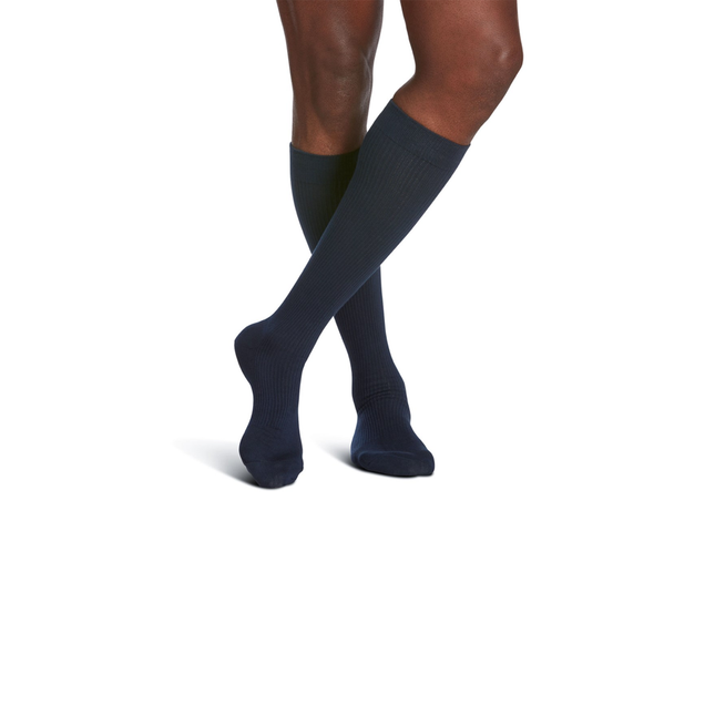 *Sigvaris - Chaussettes thérapeutiques transparentes à soutien gradué pour hommes - 15-20 mmHg - Marine 185CA10 | 1 paire