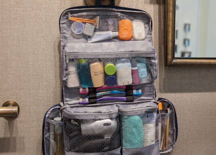 Travelon - Flat-Out  Hanging Toiletry Kit