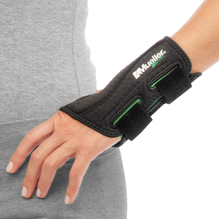 Mueller - Green Adjustable Fitted Wrist Brace